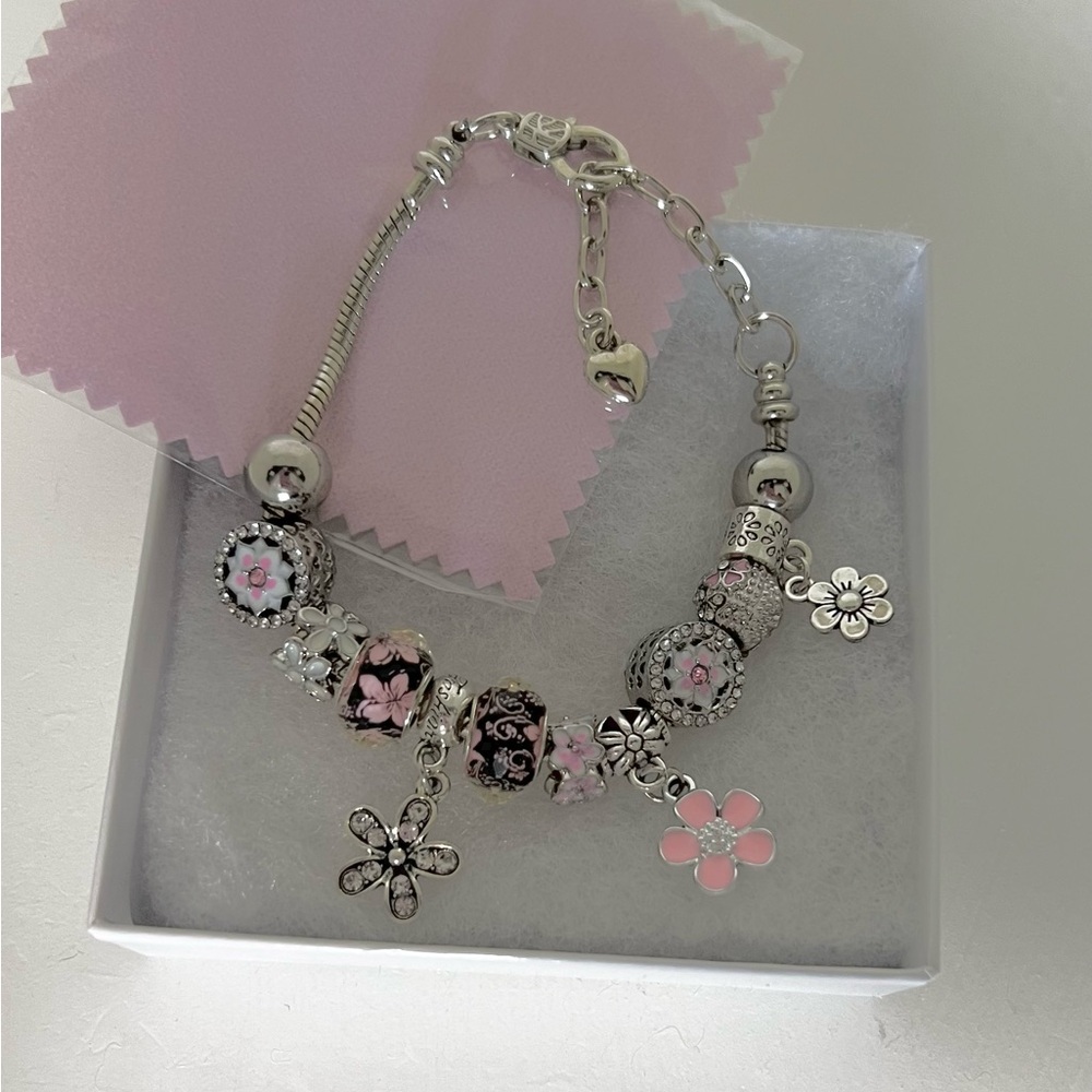 Pink Floral Charm Bracelet Silver Tone European Style Beaded Bracelet - Picture 4 of 4